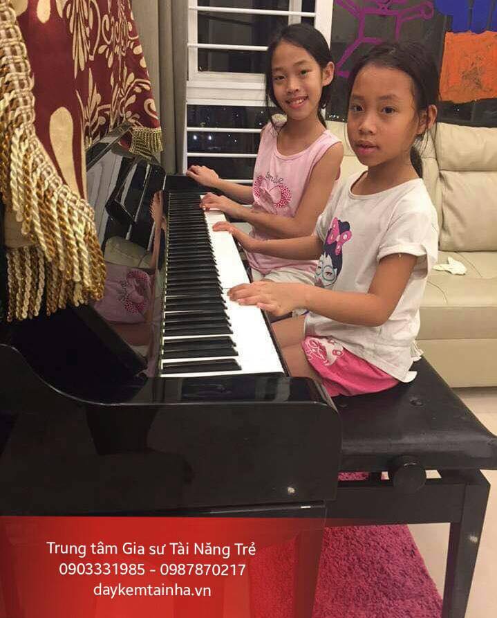 Gia sư dạy kèm đàn Piano